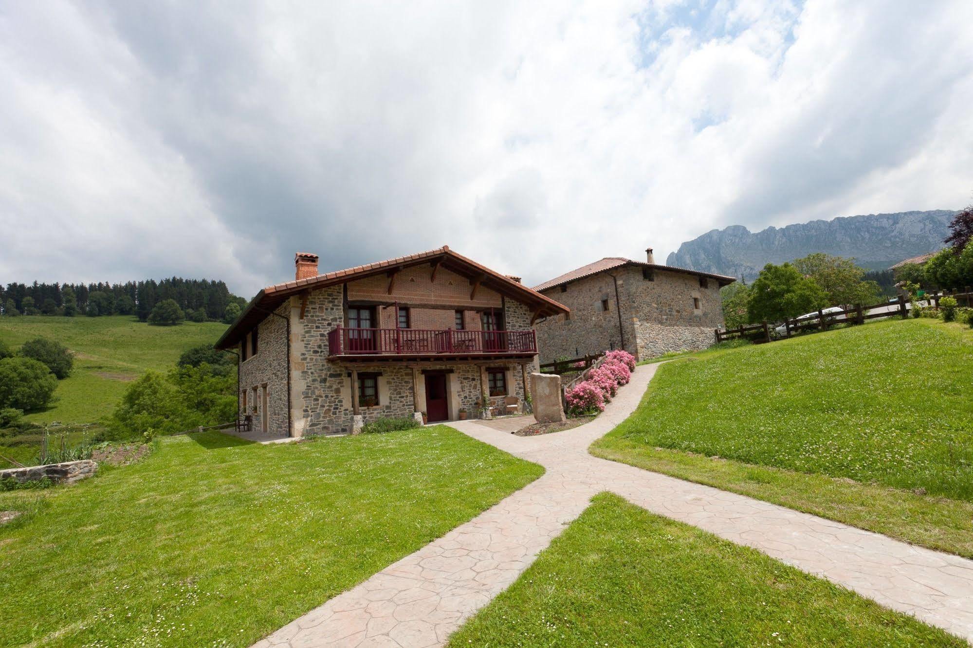 Casa Rural Etxegorri Orozko Exterior photo